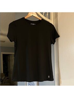 Sofibella Women's Black Athletic Top Size M Short Sleeve Tennis Golf Activewear